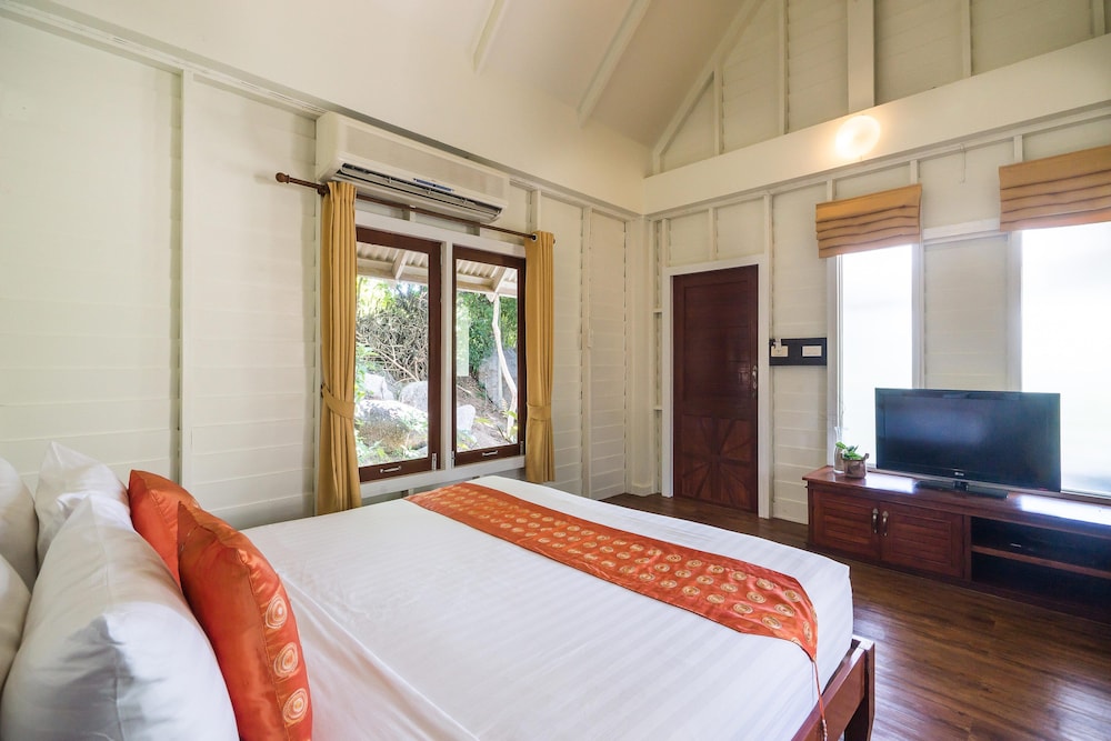 Bungalow, King Bed, Hill Side