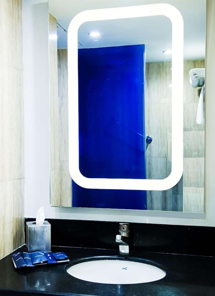 Park Inn By Radisson Amritsar Airport 65/68