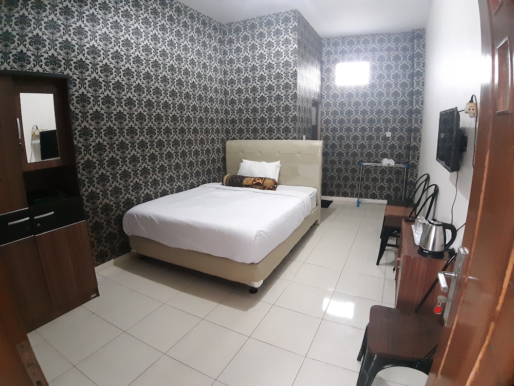 Soreang Hotel by ZUZU 24/61