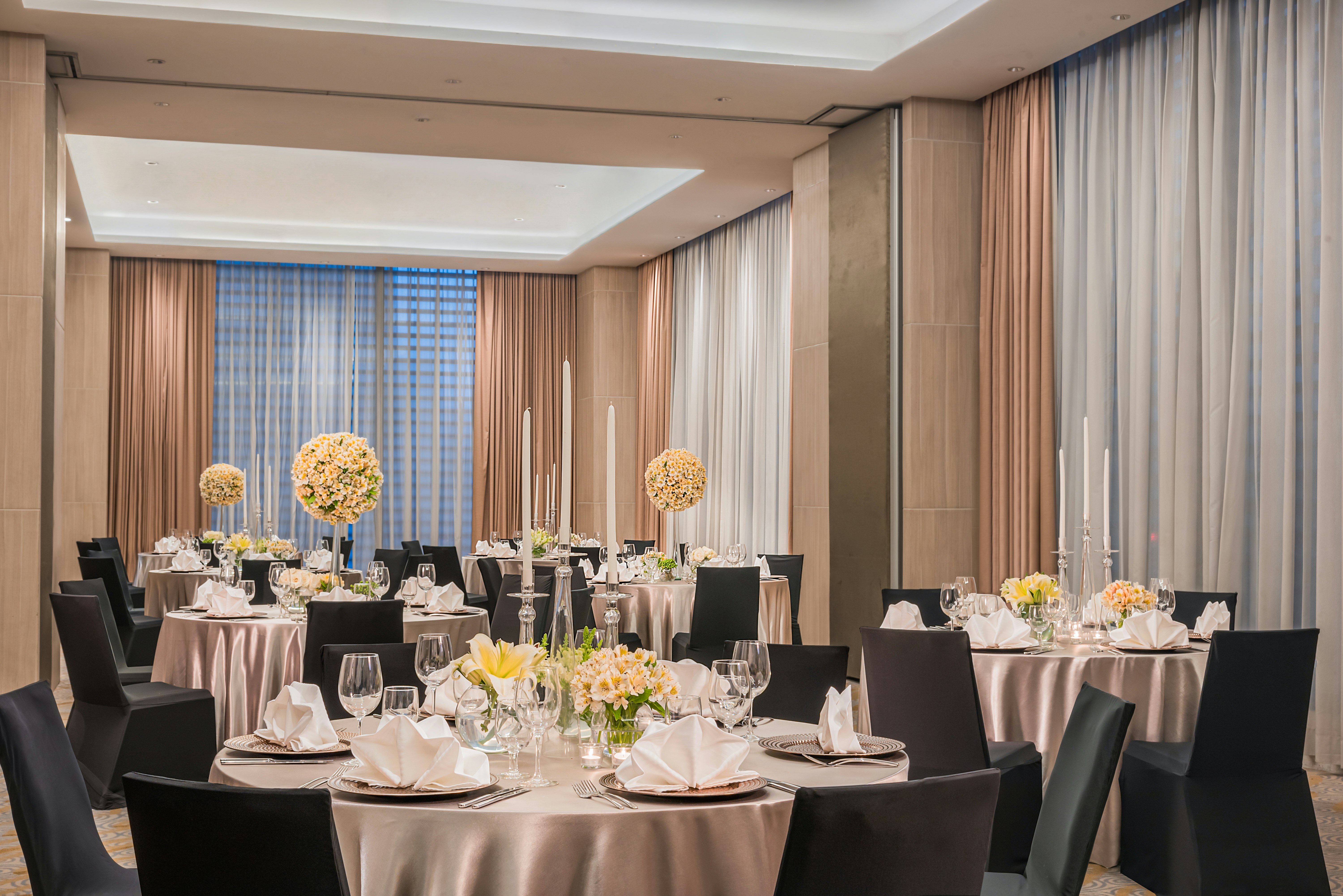 Seda Bonifacio Global City 42/48