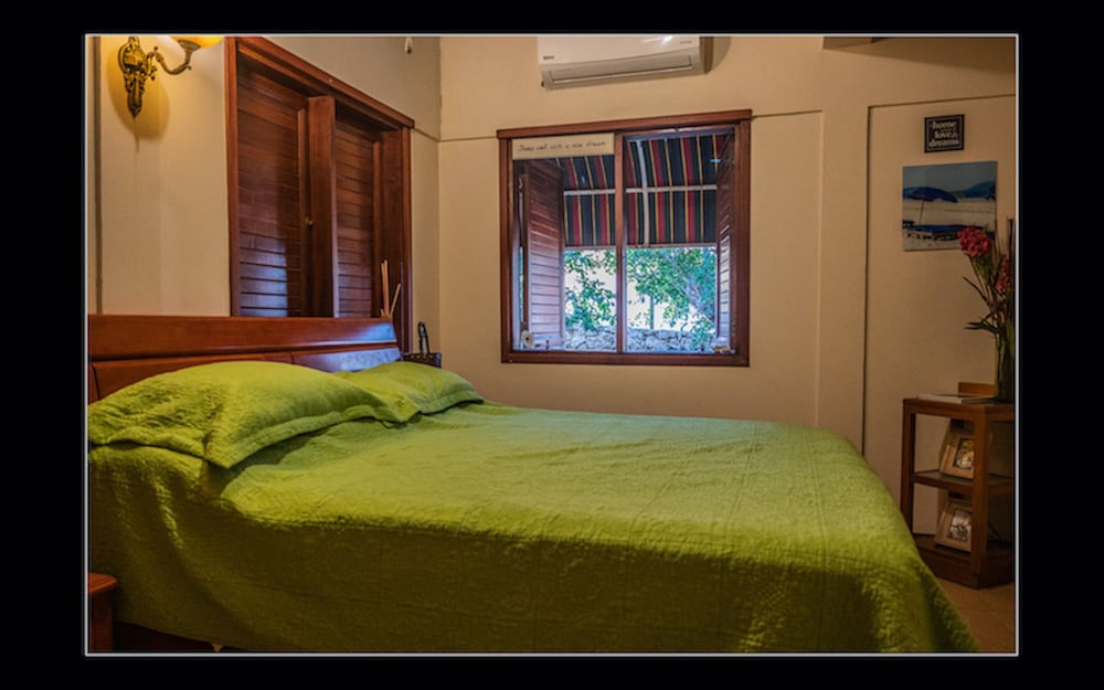 STANDARD, KING BED