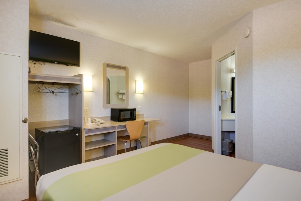 Motel6 Statesville, NC 19/41