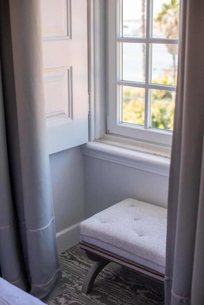 غرفة صغيرة بسرير كوين، Estoril Vintage Hotel 3/4