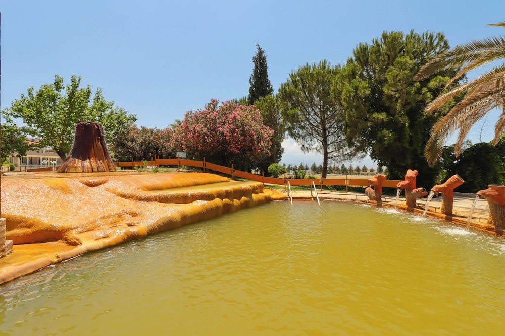 Lycus River Thermal Hotel 47/50