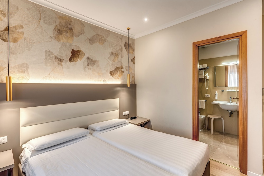 SUPERIOR, DOUBLE BED