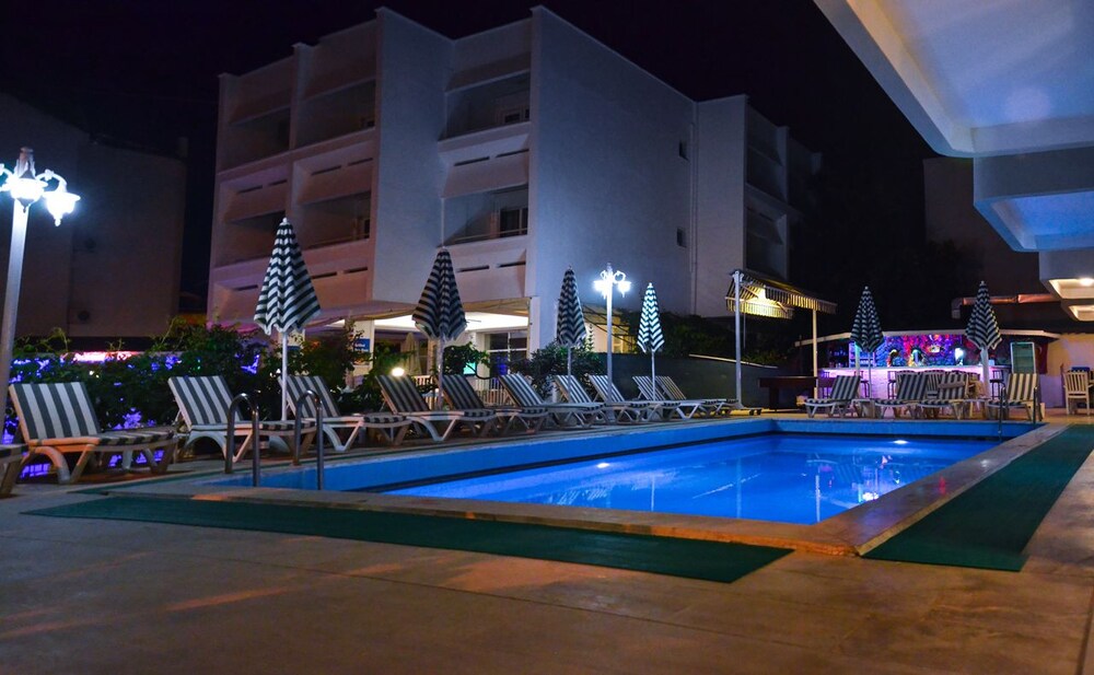 Green Palm Hotel 17/21