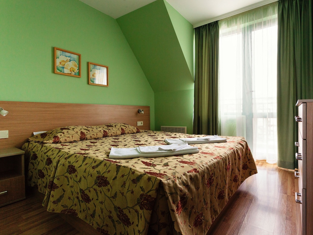 Bright House Hotel 8/46