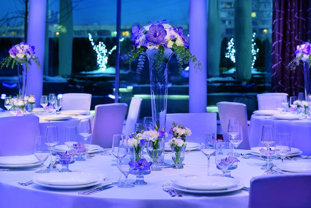 THE RITZ-CARLTON, ALMATY 32/41