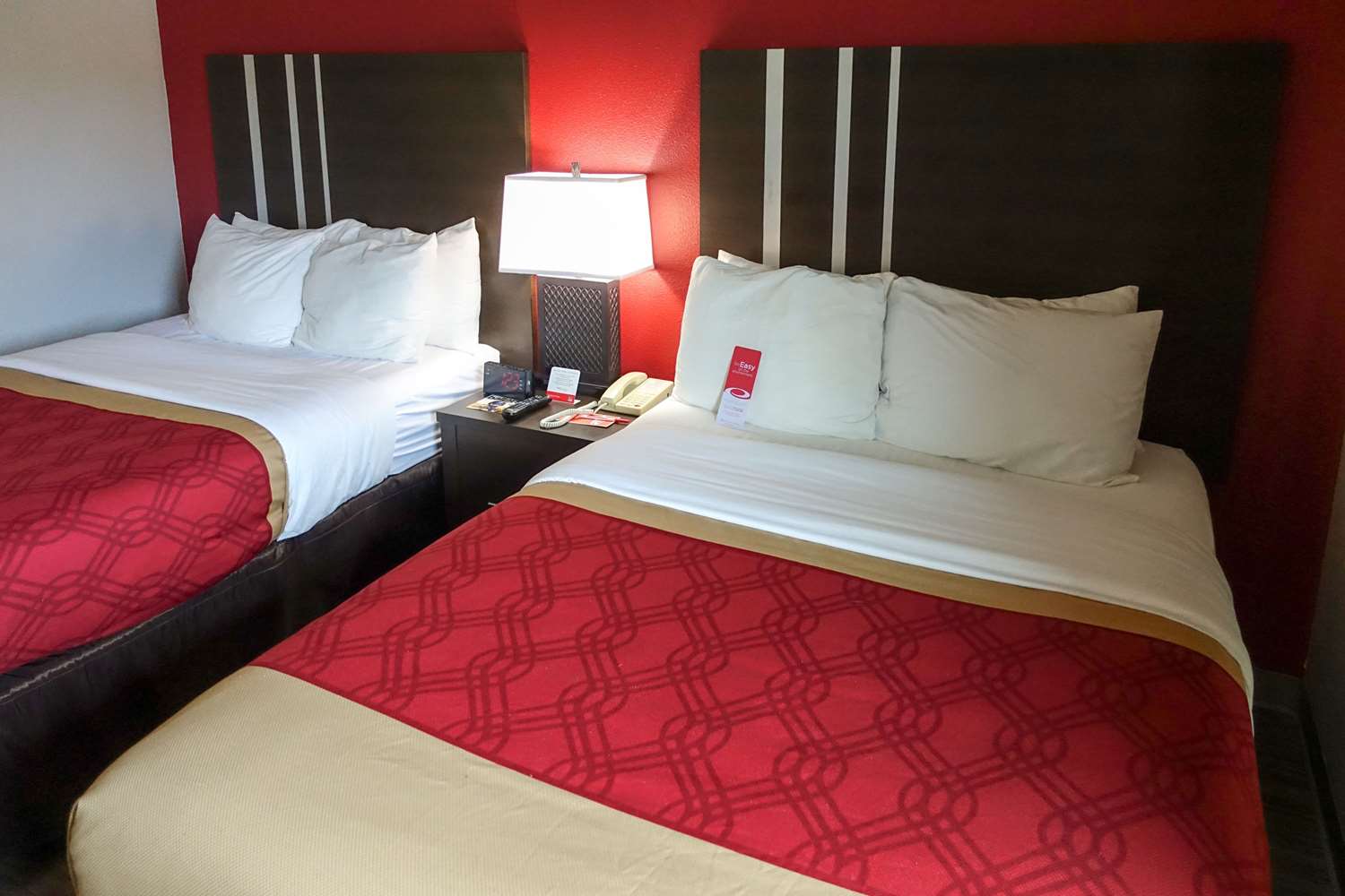 غرفة بسريرين مزدوجين لذوي الإعاقة، Brisa Pacifica Hotel Encinitas 2/2