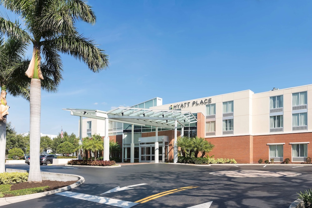 Hyatt Place Sarasota Bradenton 60/65