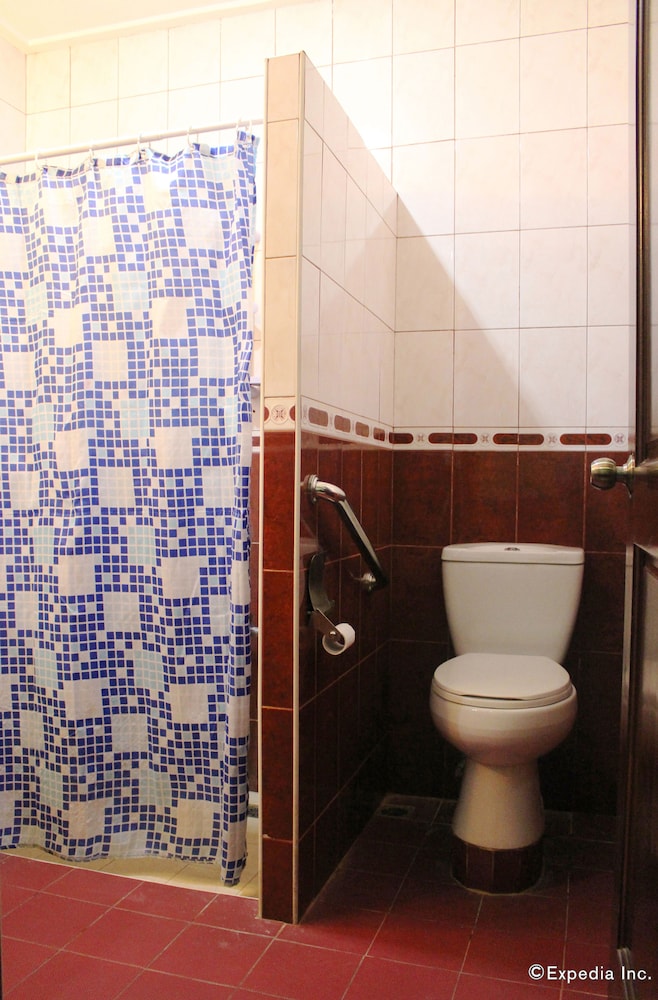 Kokomo's Suites Hotel 32/39