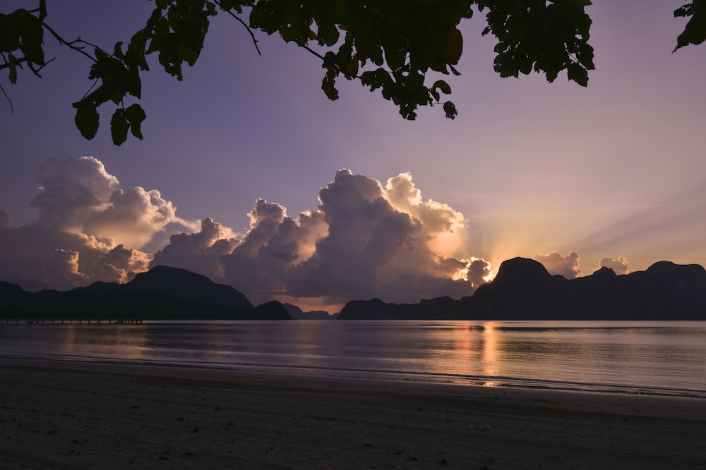 Seda Lio El Nido Palawan 35/50