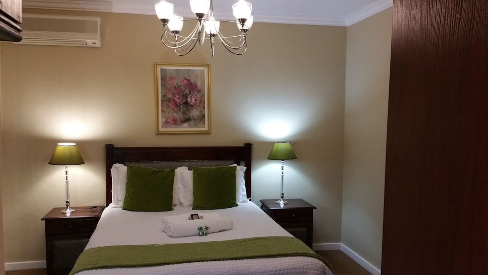 1 Bedroom, Comfort, Garden Access