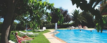 Pantheon Hotel 44/49