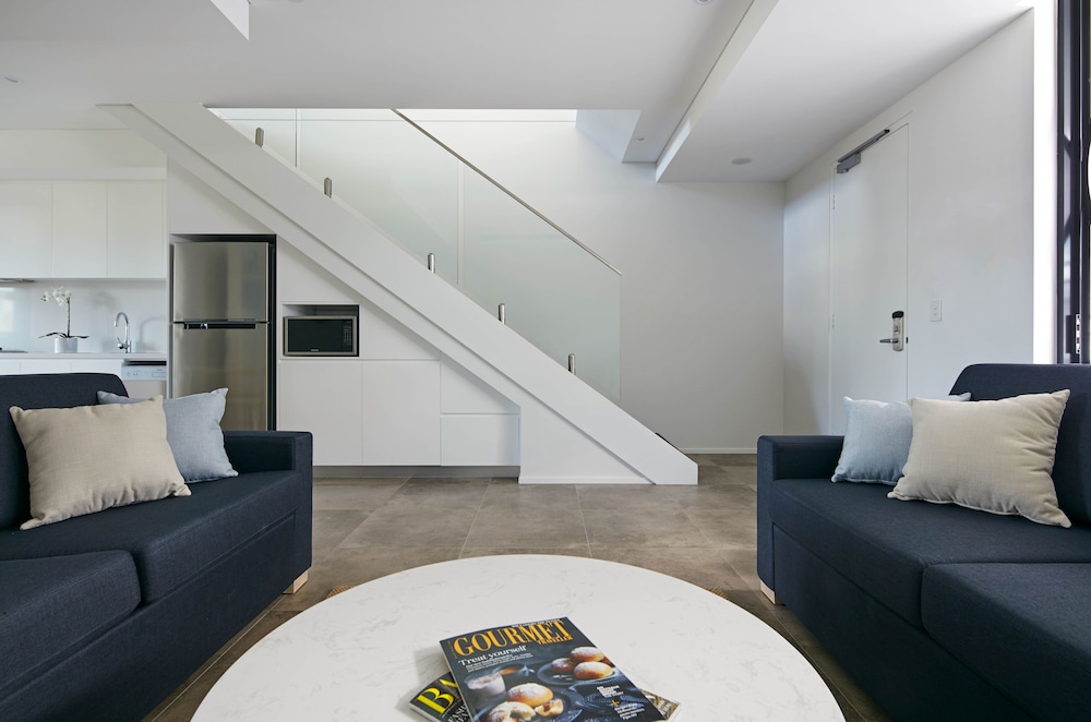 VERIU SUITES CAMPERDOWN 12/54