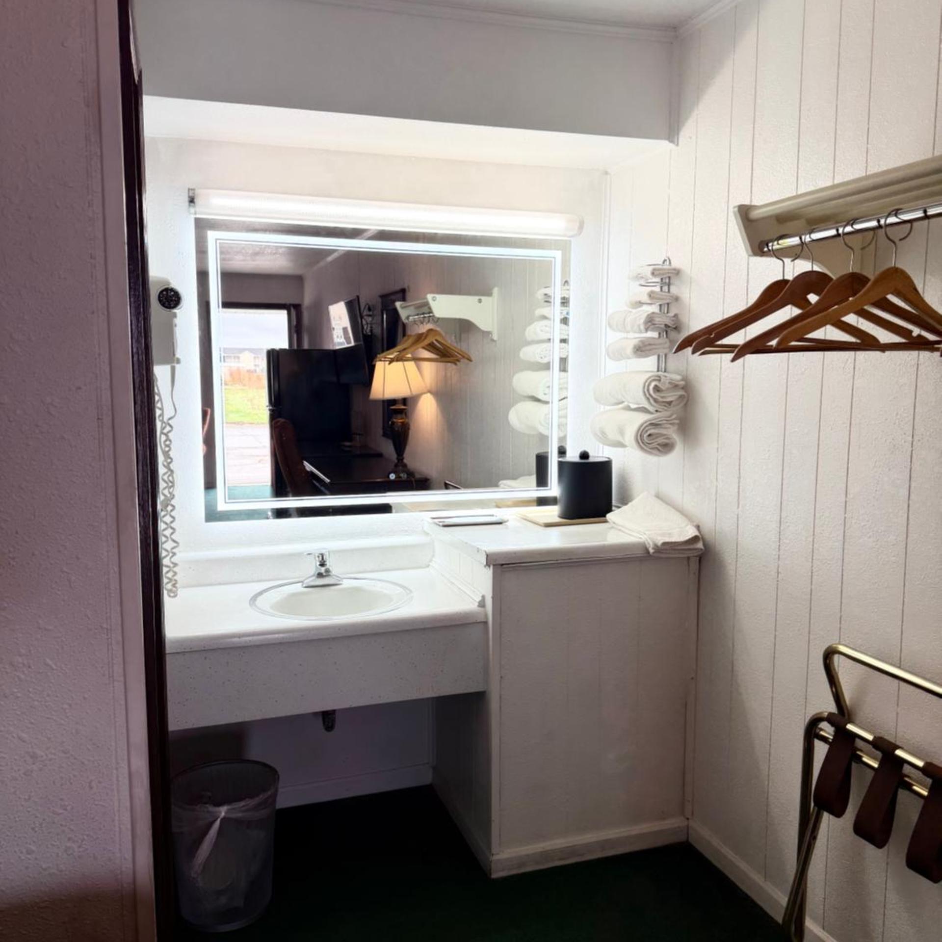 Gateway Inn 7/50
