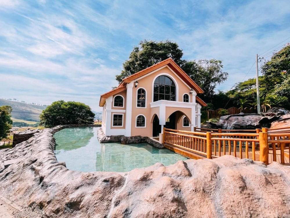 HOTEL FAZENDA VALE DA MANTIQUEIRA 4/72