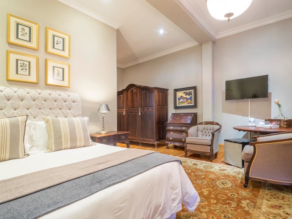 Madison Manor Boutique Hotel 17/72