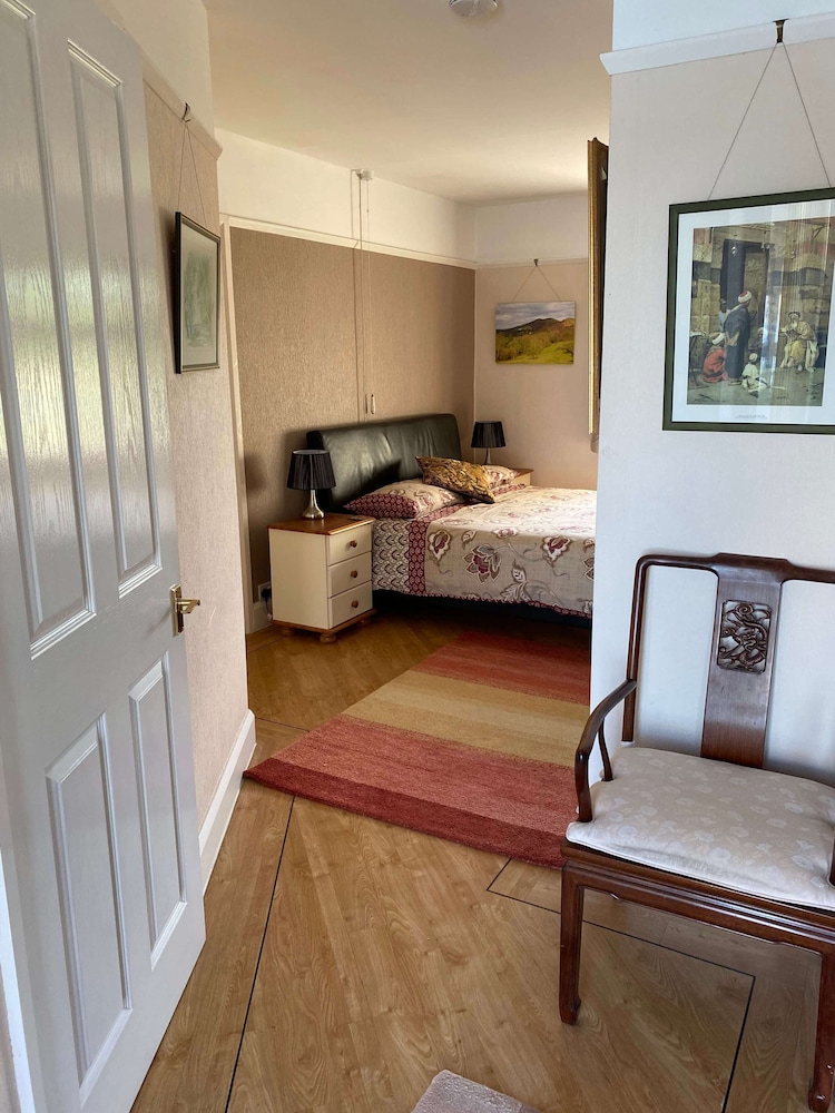 Orchard Side Bed And Breakfast 30/50