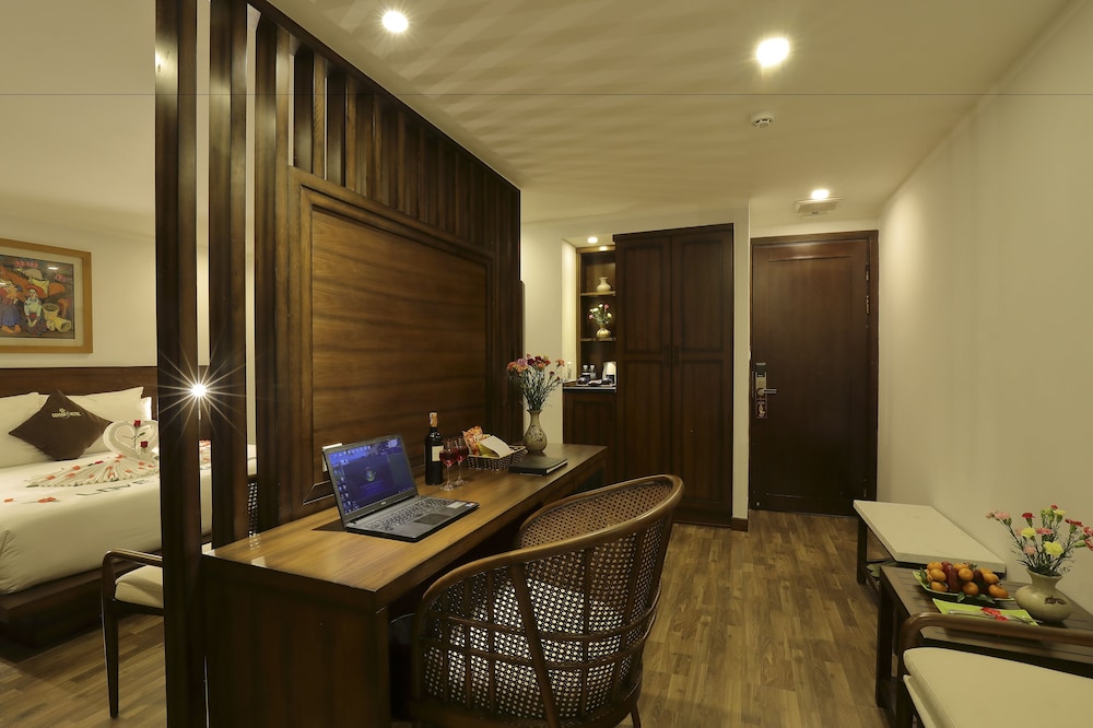 Hoi An Odyssey Hotel 10/50