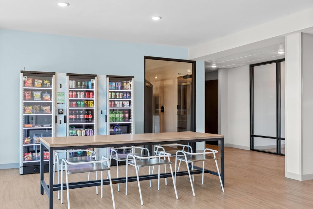 ECHO Suites Extended Stay by Wyndham Conyers 23/37