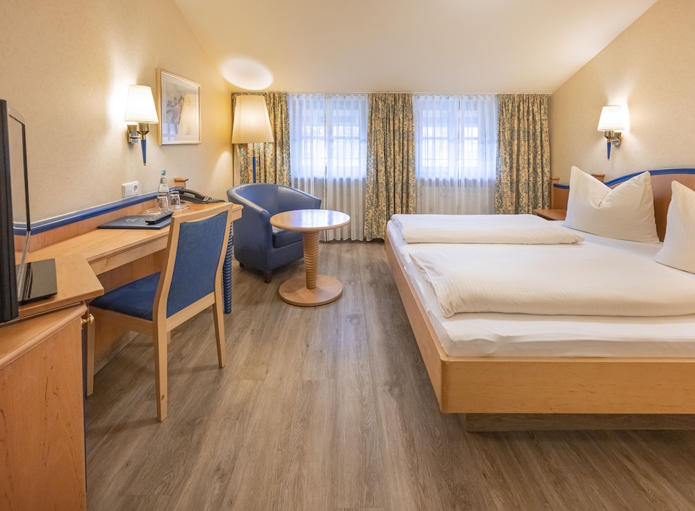 Hotel Neuwirt 9/44