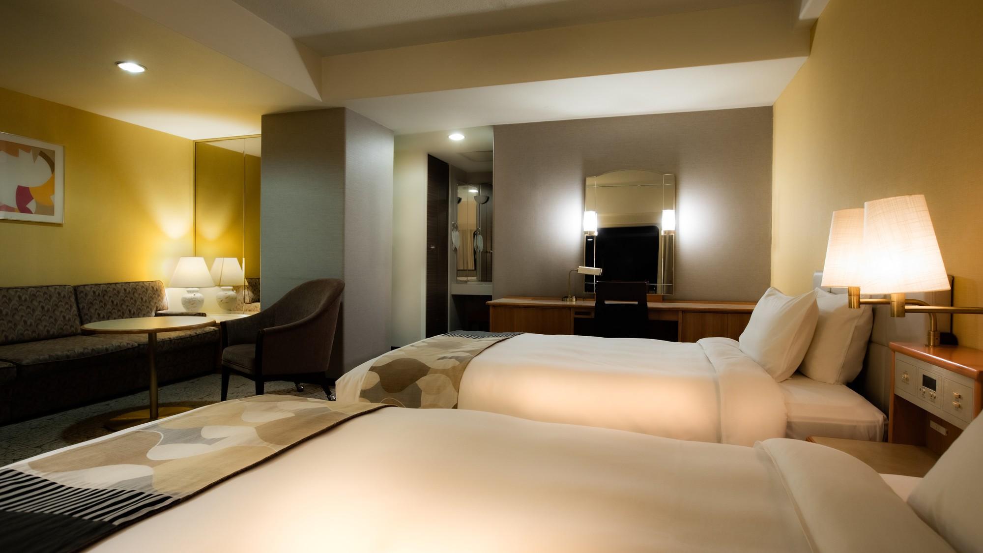 Moderate, Twin Beds, Large