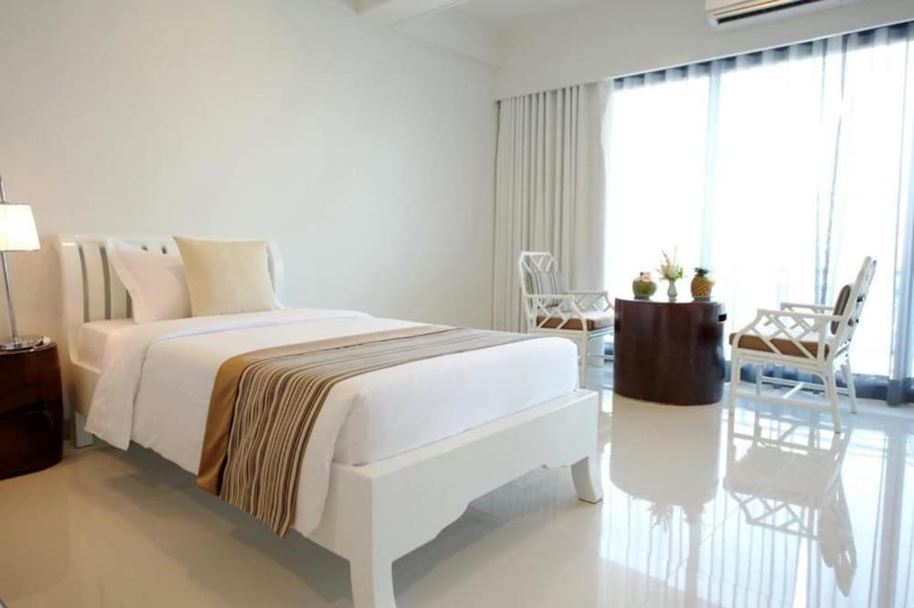 Cera Resort Cha Am 18/72