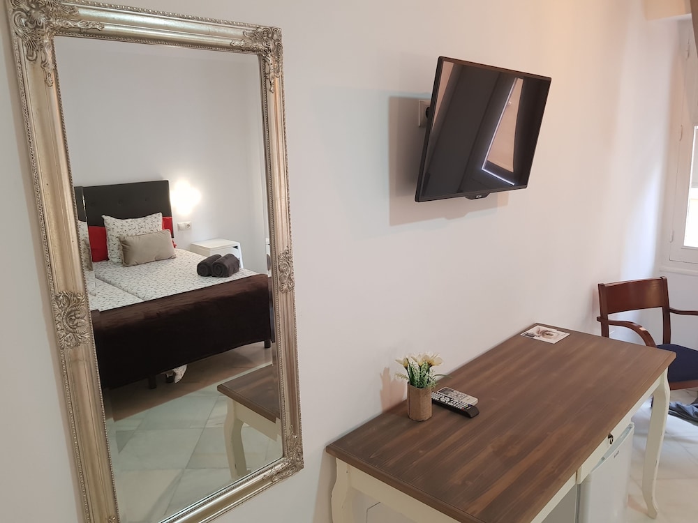 Fan Suites Duquesa 7/29