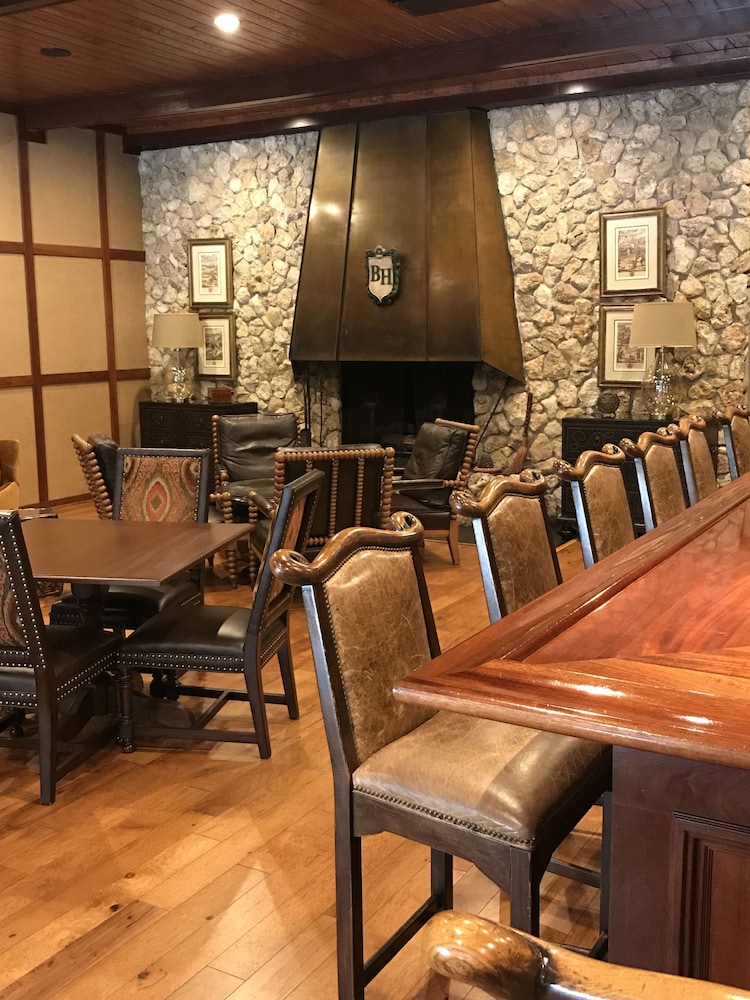 Arnold Palmers Bay Hill Club And Lodge 64/78