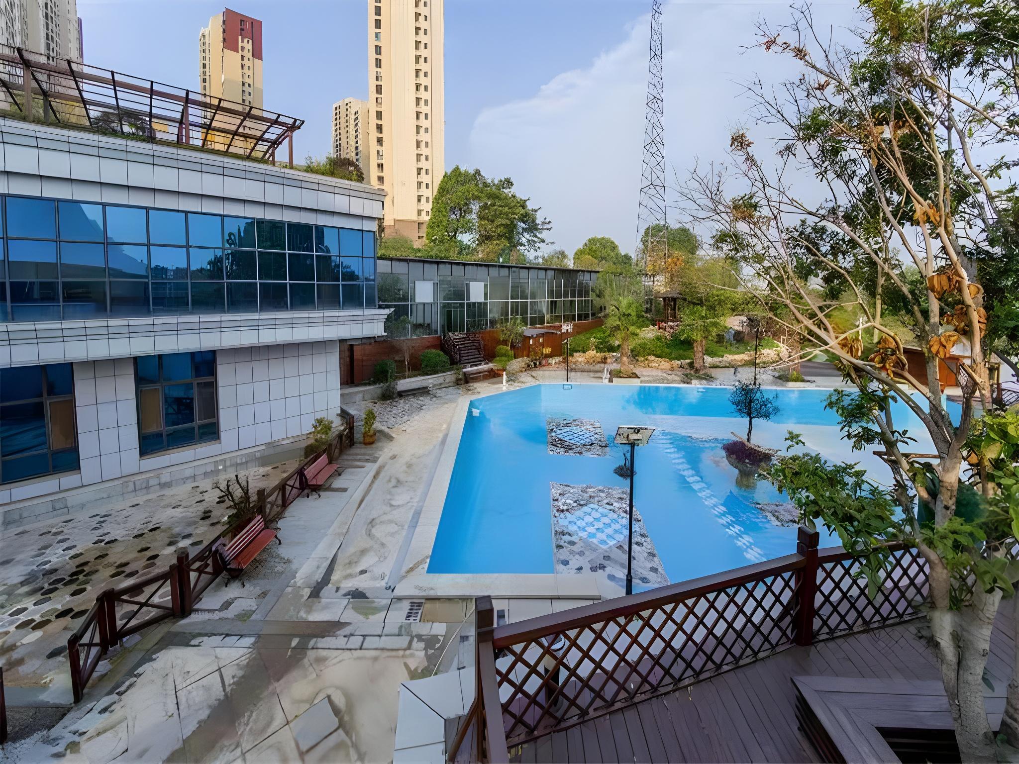 Vienna International Hotel (Huanggang Dongmen Road) 37/37