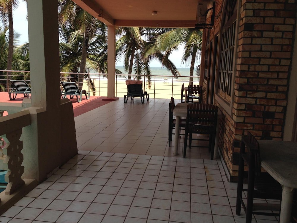 Oasis Beach Resort 26/41
