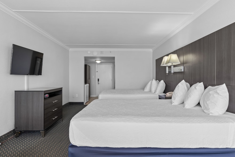 STANDARD, 2 QUEEN BEDS, SIDE VIEW