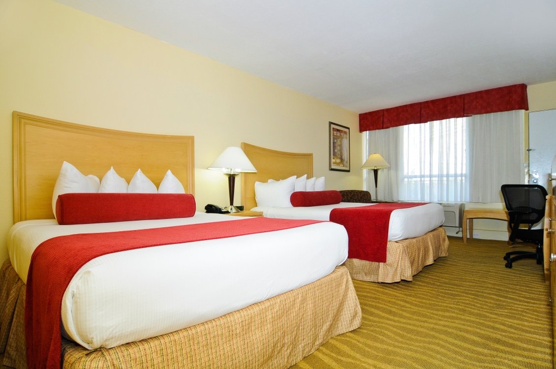 Oceanside Inn 11/42