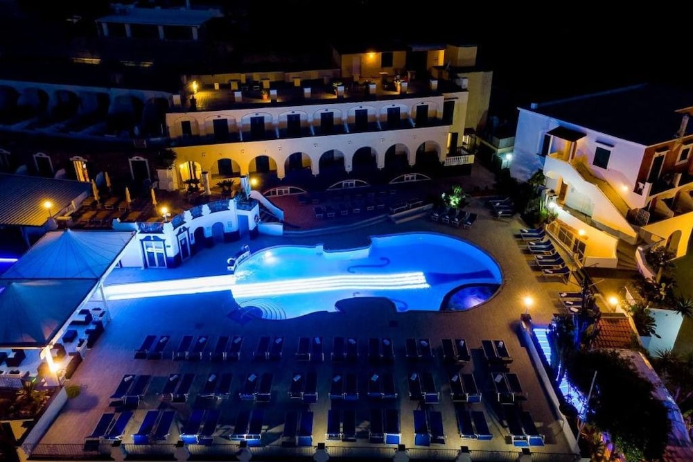 HOTEL TERME PRESIDENT 2/50