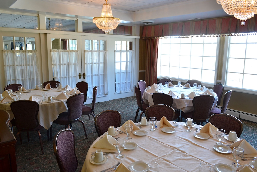 Stafford s Bay View Inn 36/50