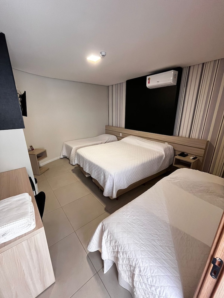 MOGANO EXPRESS HOTEL LTDA 5/19