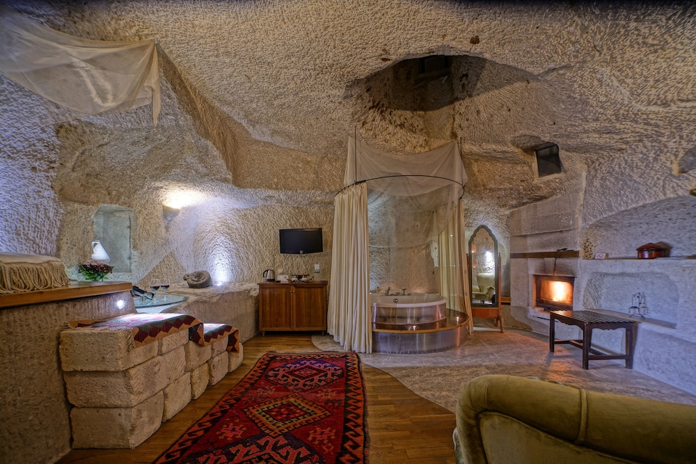 Anatolian Houses 8/73