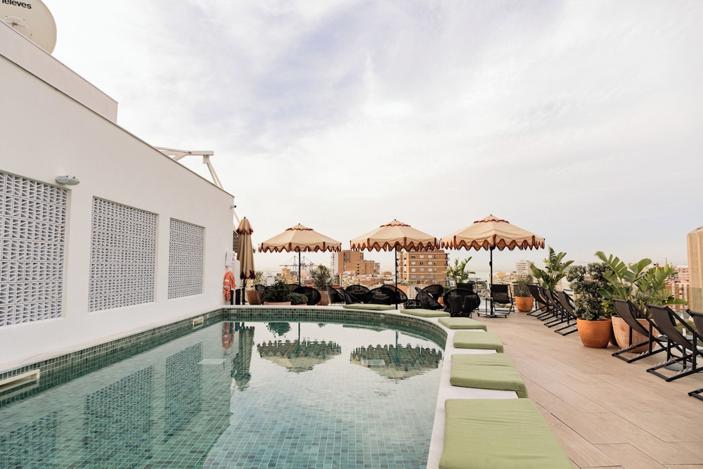 H10 Croma Malaga 24/50