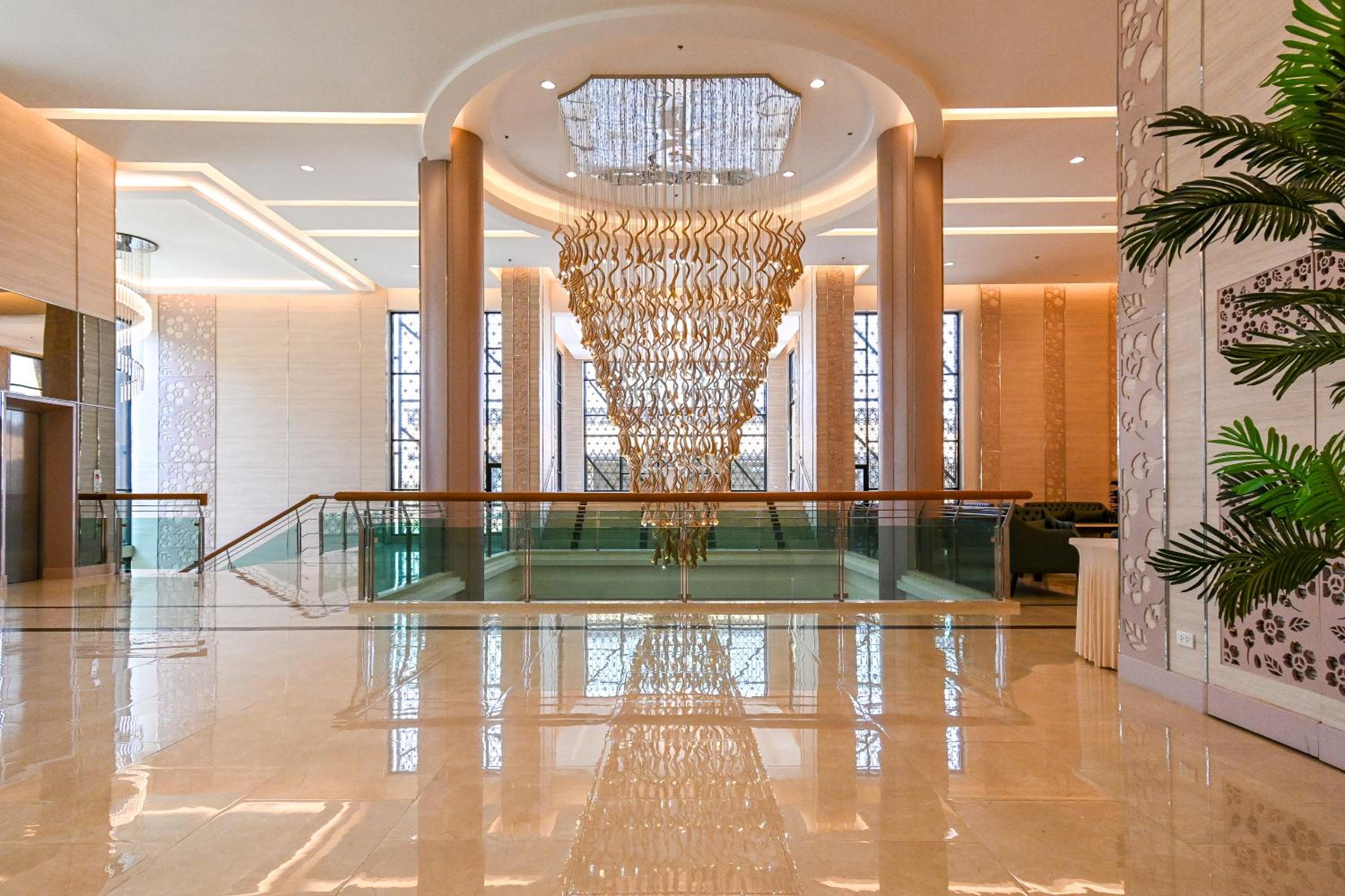 Golden Sea Hua Hin Hotel 35/65