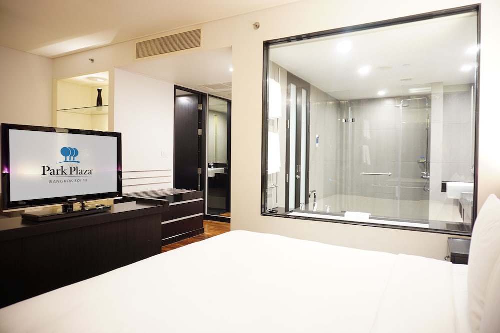 PARK PLAZA BANGKOK(SOI 18) 8/75