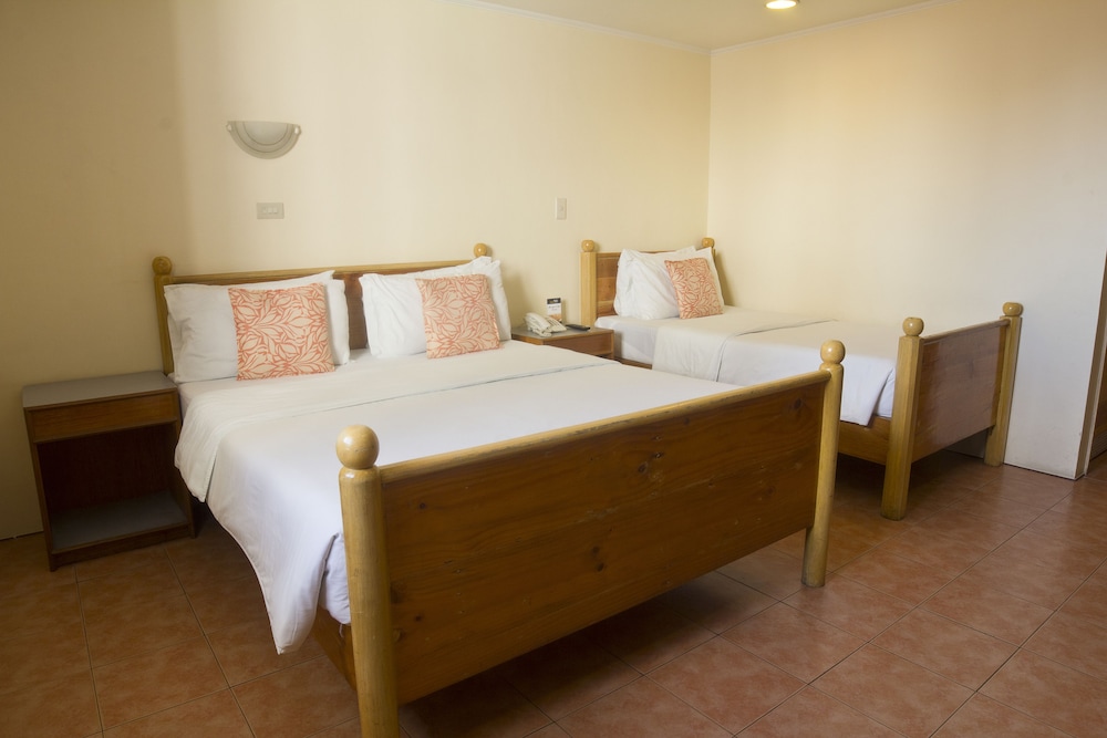 Nichols Airport Hotel 12/61