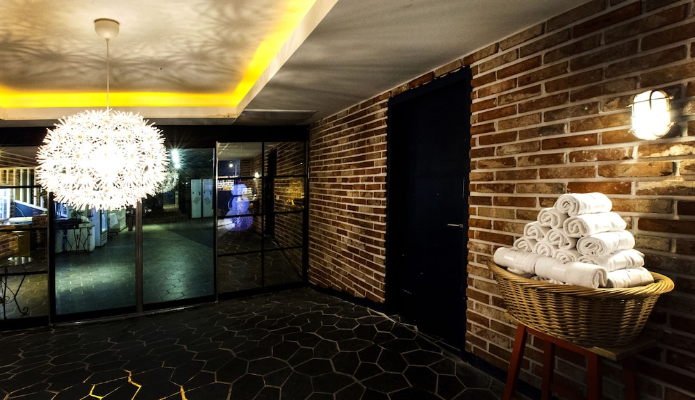 Hotel Merci 35/69