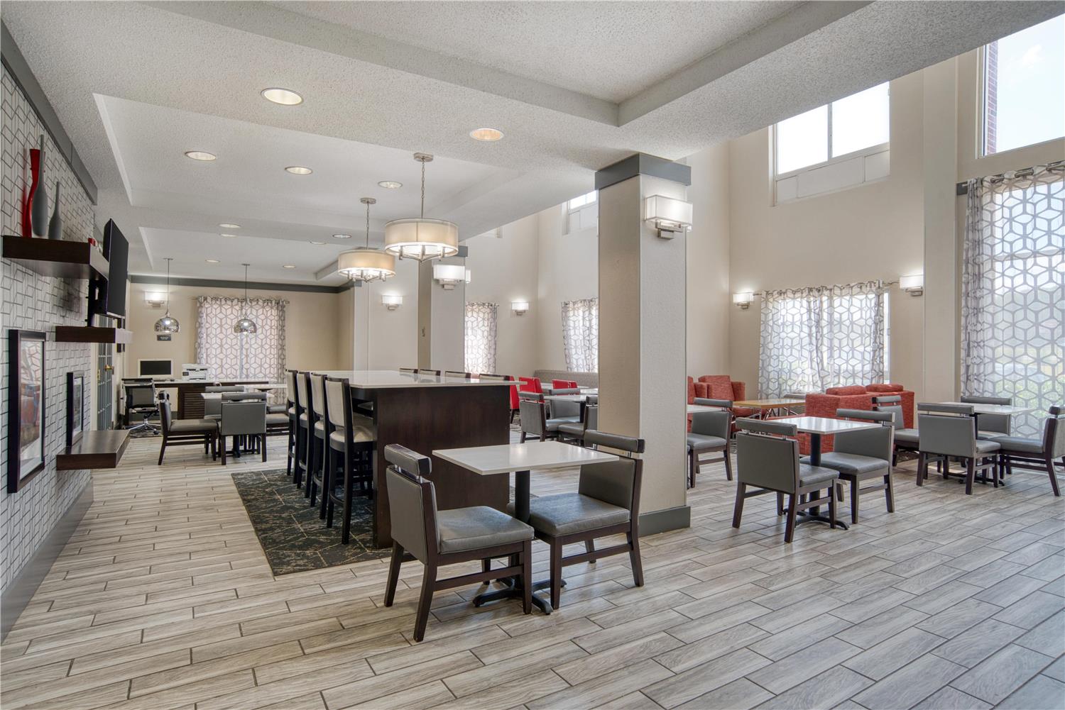 Best Western Plus Philadelphia-Choctaw Hotel and Suites 20/27