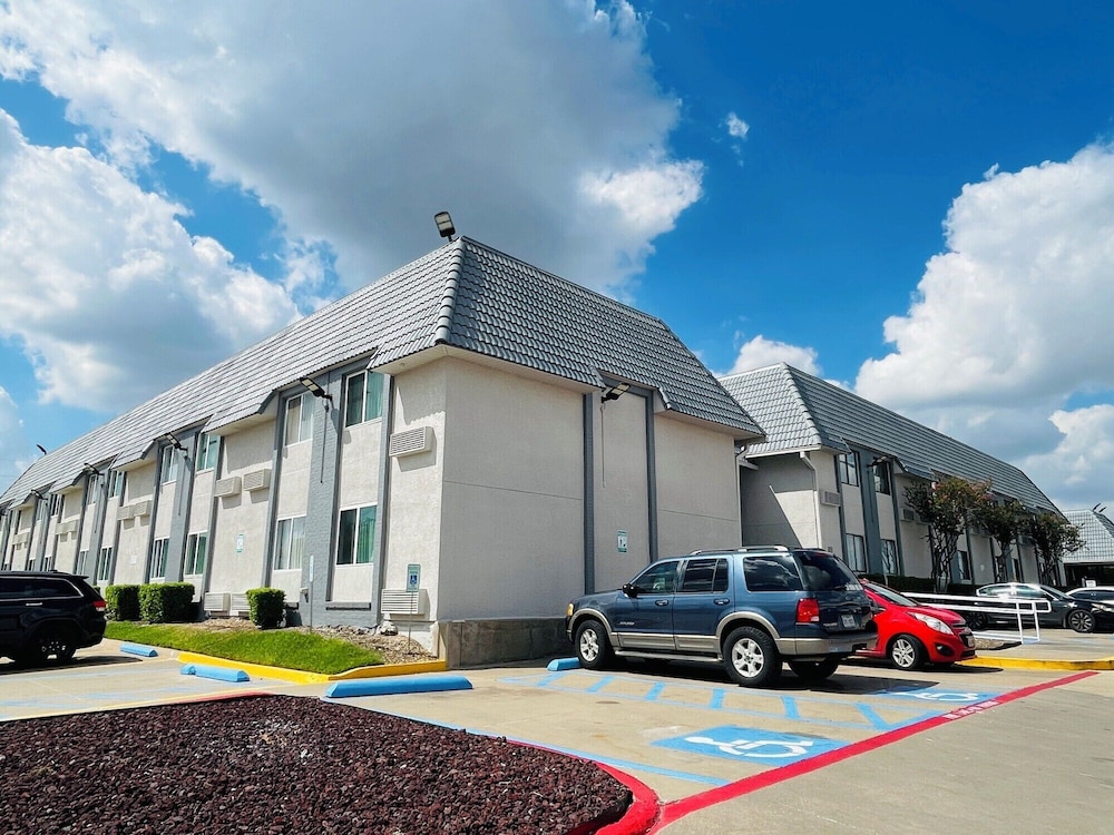 Motel6 Duncanville, TX - Dallas 34/46