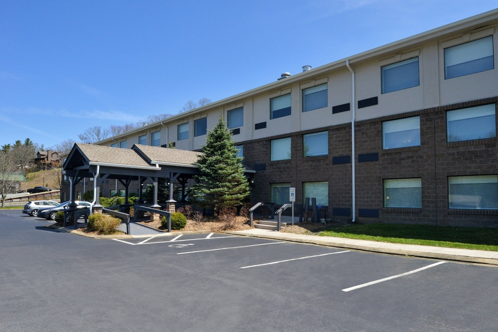 Holiday Inn Express Blowing Rock South 43/50