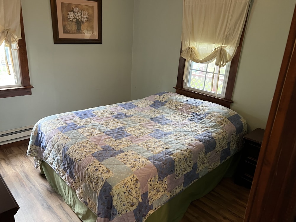 Echo Valley Cottages 10/50