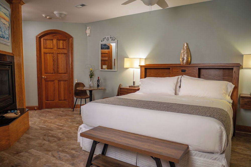 Hermann Hill Vineyard & Inn 9/51
