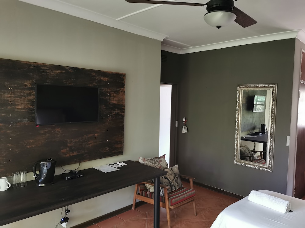Aerotropolis Guest Lodge 34/50