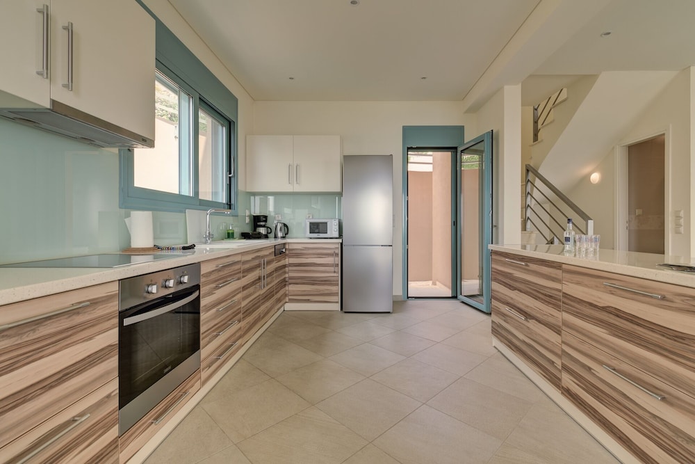 Ouzo Villas 40/50